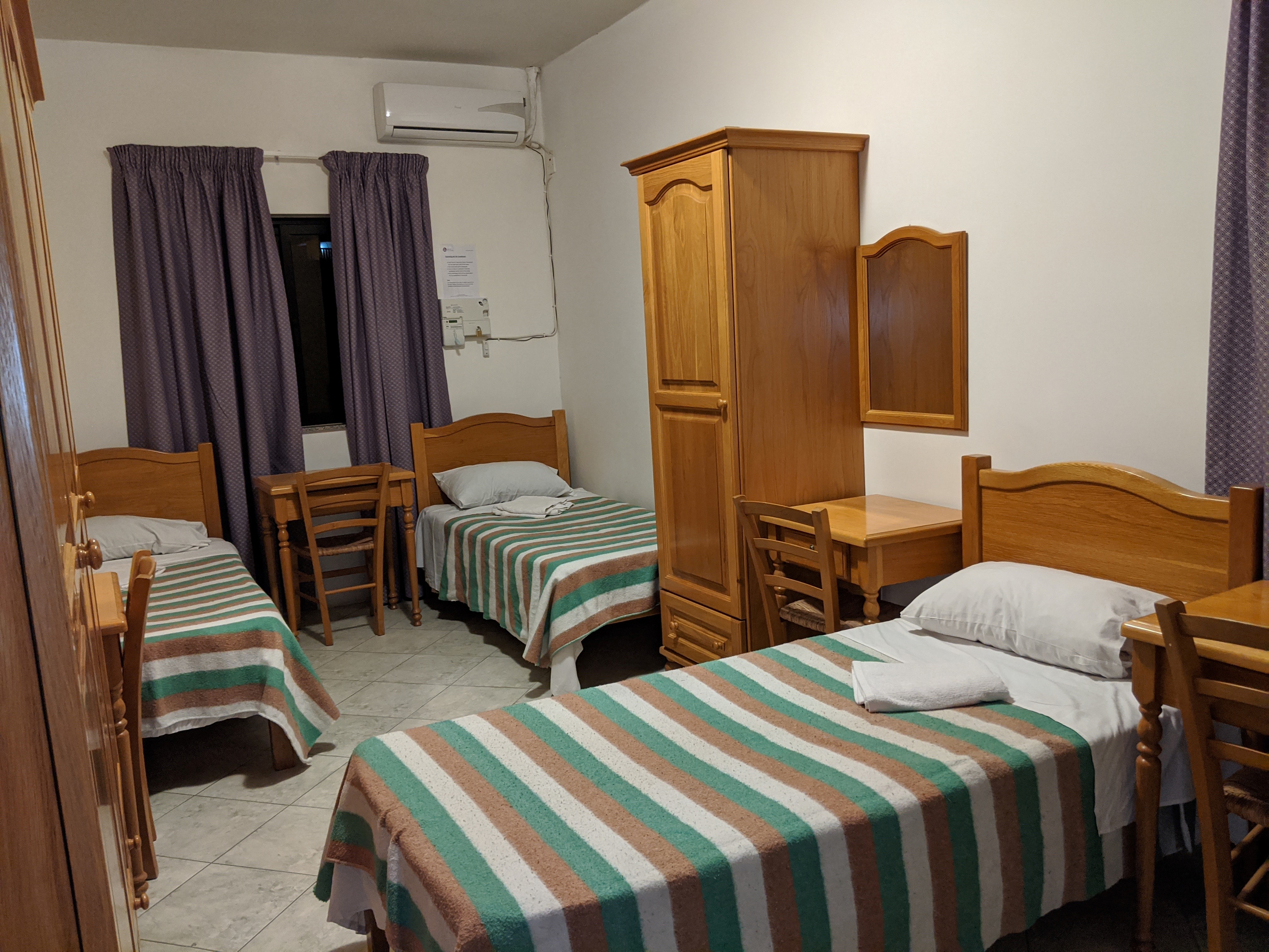 Study English in Malta - GSE Residence bedrooms next to school