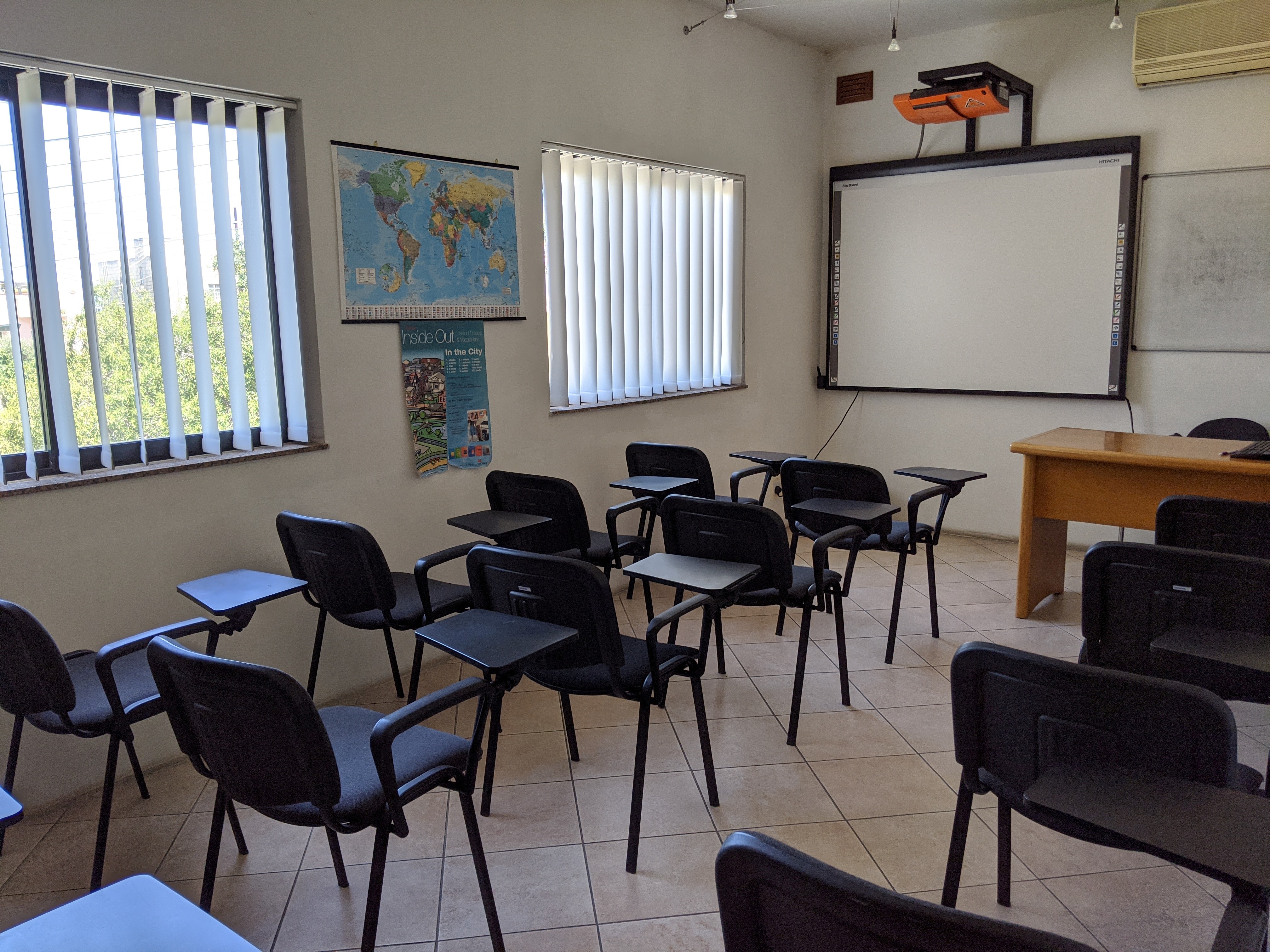 Gateway School of English GSE classrooms with natural surroundings